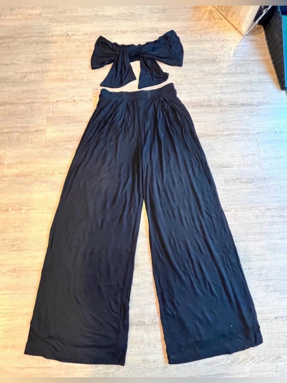 Women’s Black Tory Two Piece with Self-Double Layer Wide Leg Pants XL